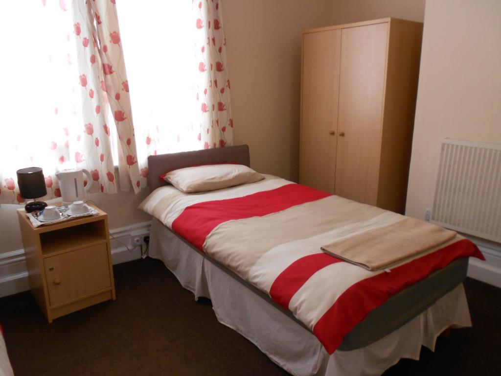 Acorn Lodge Guest House - Free Parking Gosport Zimmer foto